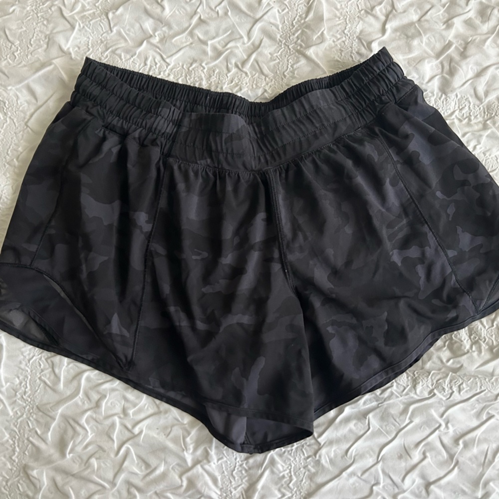 LULU LEMON SHORTS